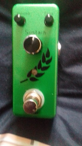 Sustain guitar effect pedal - guitar,