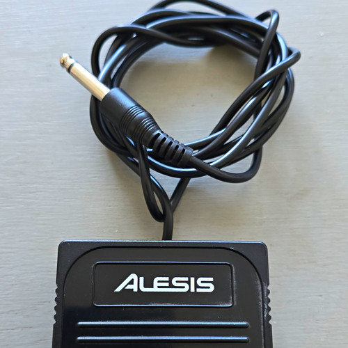 Alesis sustain damper pedal - alesis, sustain/damper