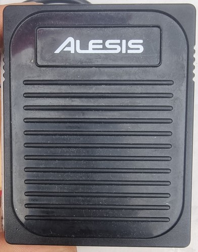 Alesis sustain pedal used - pedal,